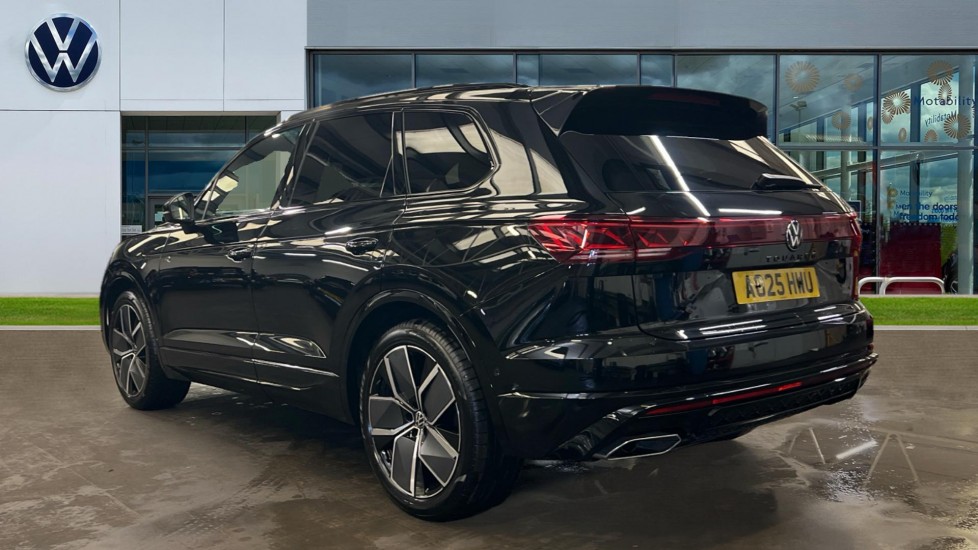 Used Volkswagen Touareg 2025 for sale - 76154868: Photo 3