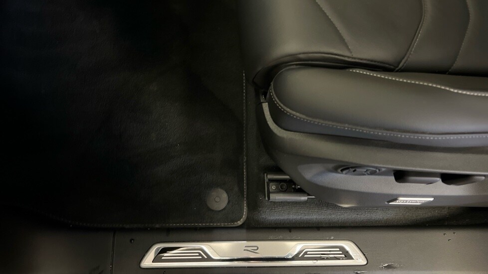 Used Volkswagen Touareg 2025 for sale - 76154868: Photo 33
