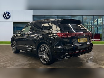 Used Volkswagen Touareg 2025 for sale - 76154868: Photo 3