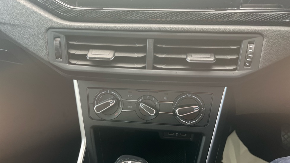 Used Volkswagen Polo 2023 for sale - 76501549: Photo 32