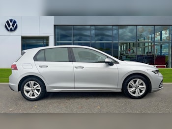 Used Volkswagen Golf 2023 for sale - 76302265: Photo