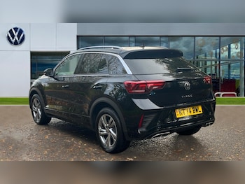 Used Volkswagen T-Roc 2025 for sale - 76428035: Photo