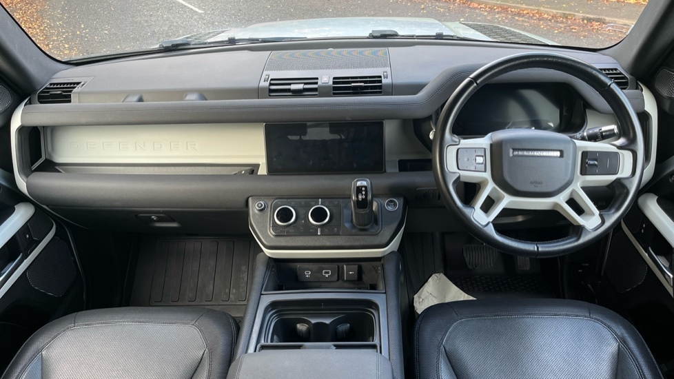 Used Land Rover Defender 2021 for sale - 76539859: Photo 11