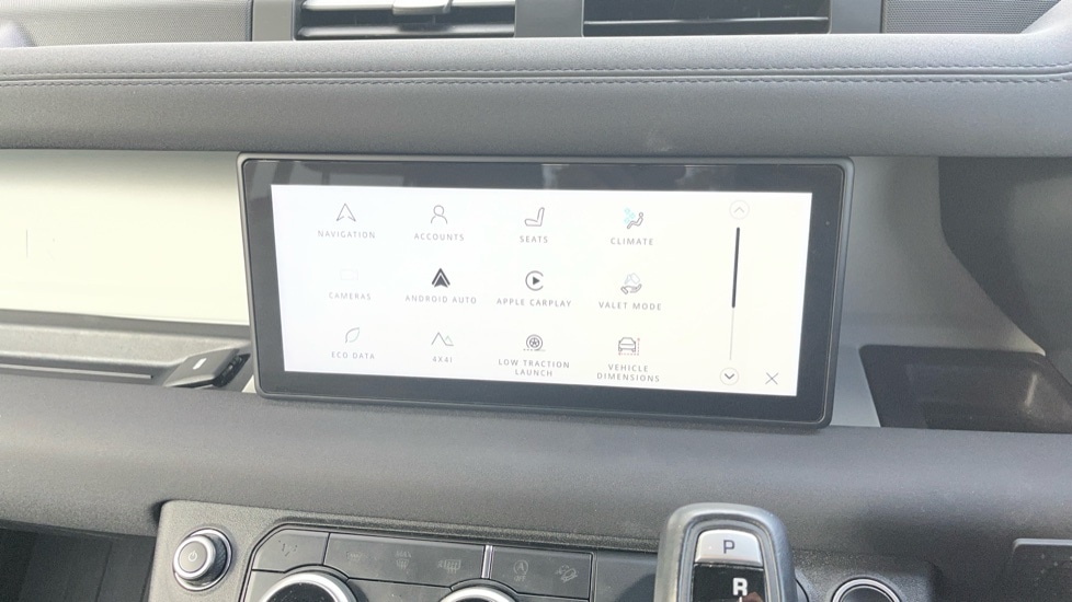 Used Land Rover Defender 2021 for sale - 76539859: Photo 12