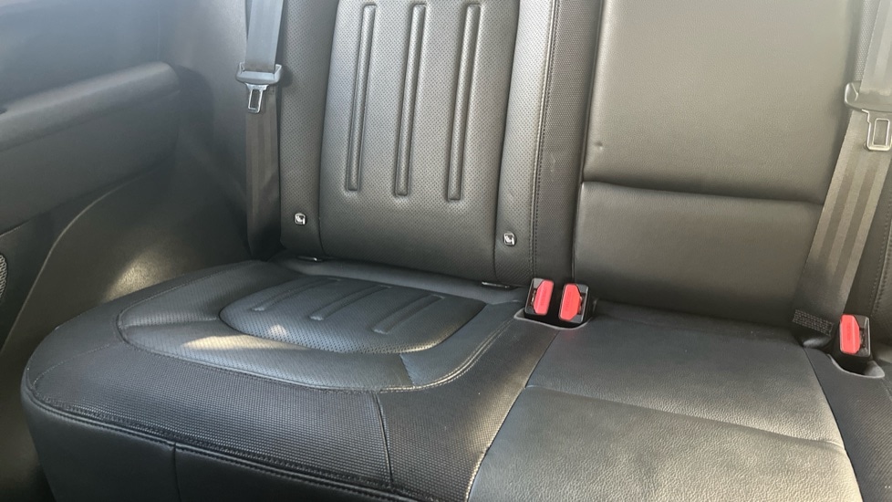 Used Land Rover Defender 2021 for sale - 76539859: Photo 44