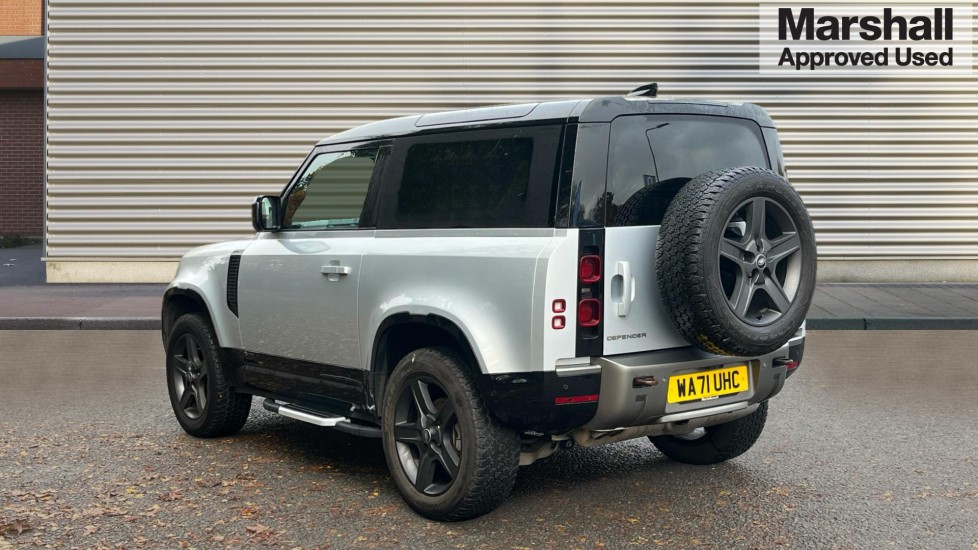 Used Land Rover Defender 2021 for sale - 76539859: Photo 5