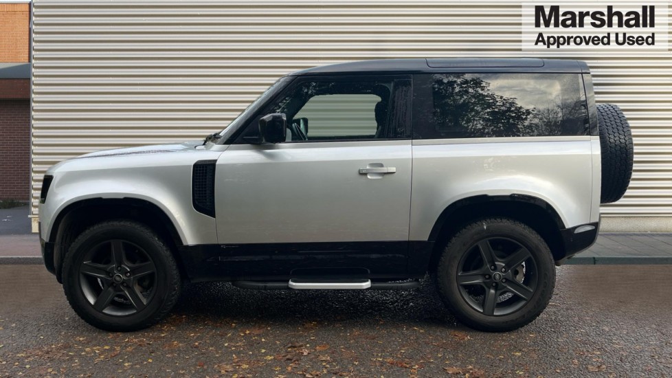 Used Land Rover Defender 2021 for sale - 76539859: Photo 6