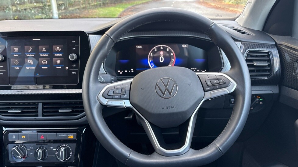 Used Volkswagen T-Cross 2025 for sale - 76869171: Photo 25