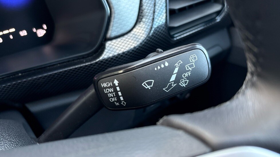 Used Volkswagen T-Cross 2025 for sale - 76869171: Photo 28