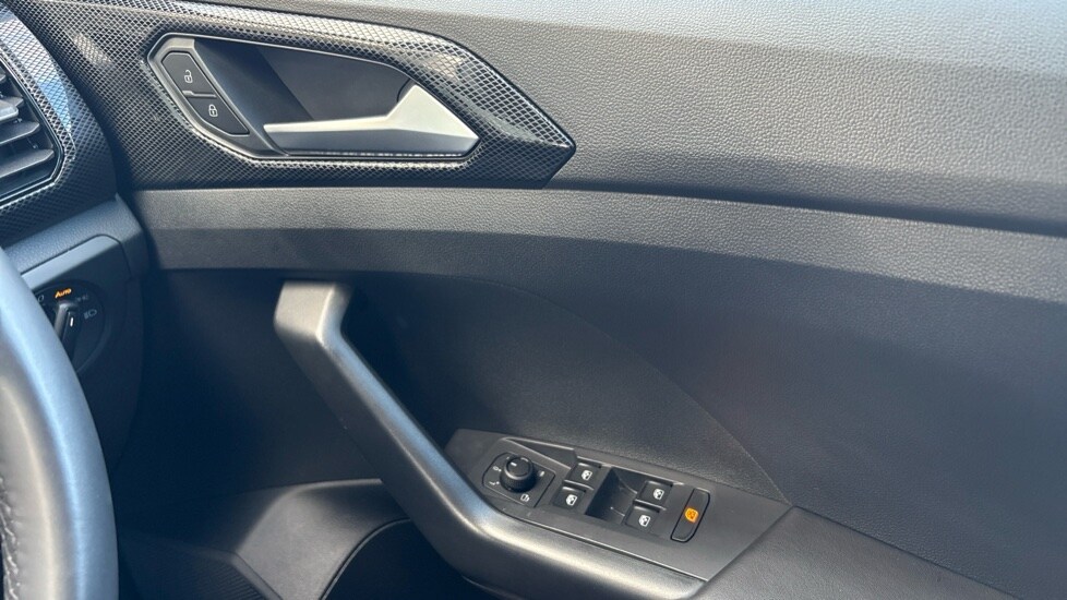 Used Volkswagen T-Cross 2025 for sale - 76869171: Photo 33