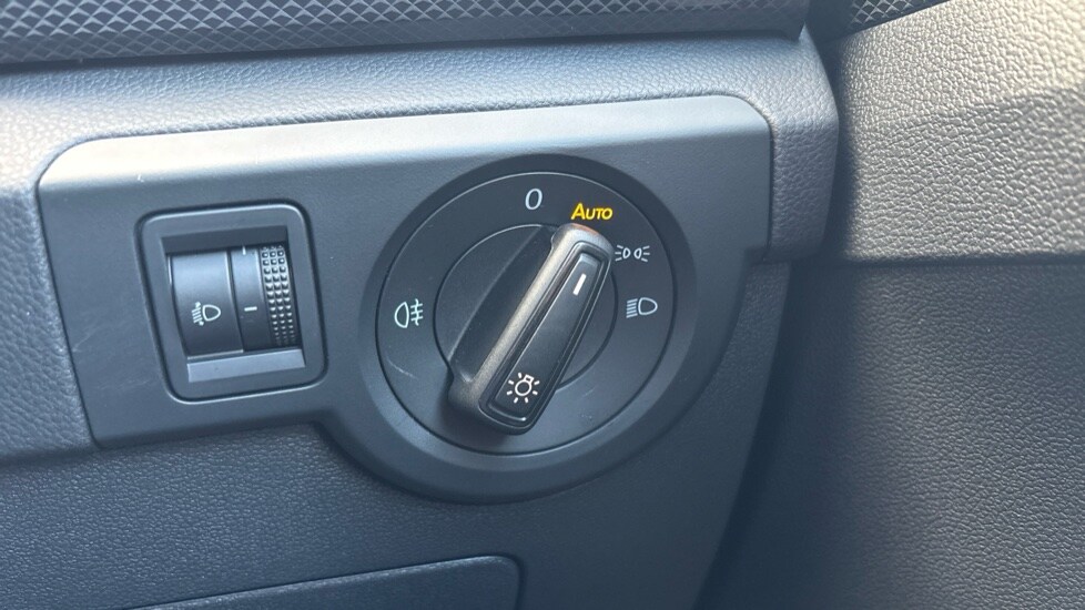 Used Volkswagen T-Cross 2025 for sale - 76869171: Photo 34