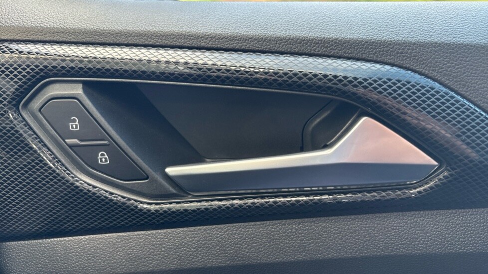 Used Volkswagen T-Cross 2025 for sale - 76869171: Photo 35