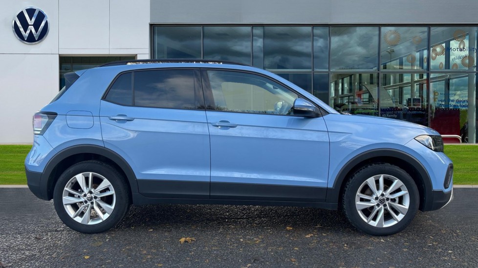 Used Volkswagen T-Cross 2025 for sale - 76869171: Photo 4