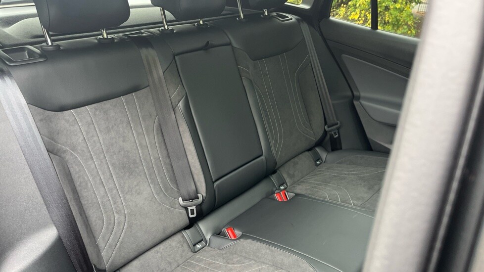 Used Volkswagen ID.4 2025 for sale - 76328048: Photo 15