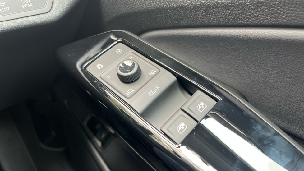 Used Volkswagen ID.4 2025 for sale - 76328048: Photo 38