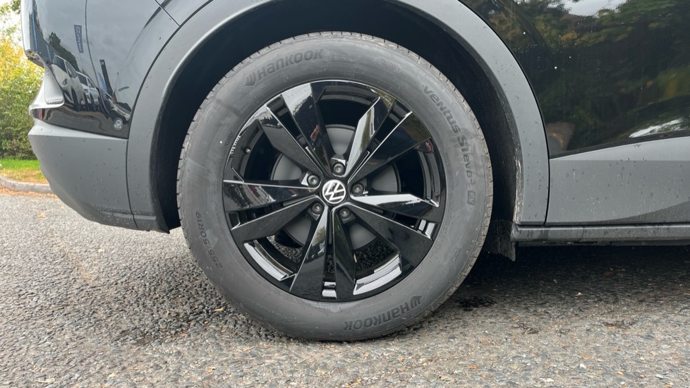 Used Volkswagen ID.4 2025 for sale - 76328048: Photo 5