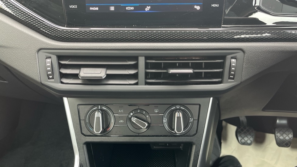 Used Volkswagen Polo 2022 for sale - 76154903: Photo 31