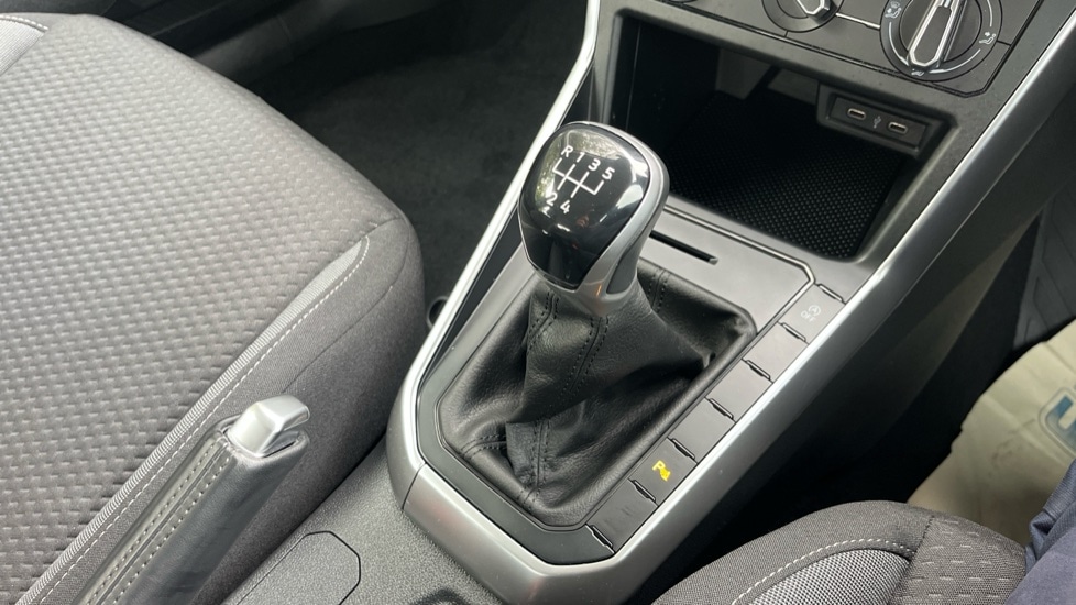 Used Volkswagen Polo 2022 for sale - 76154903: Photo 33