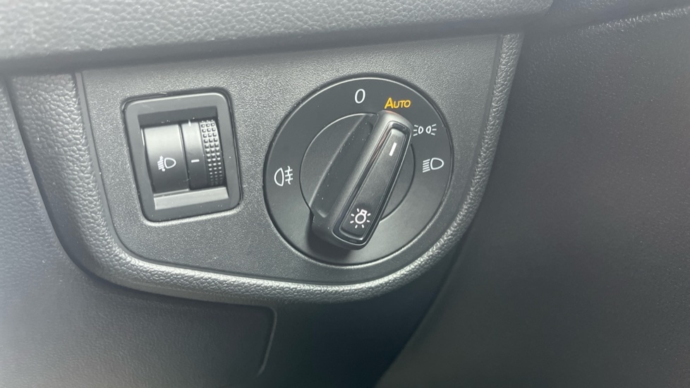 Used Volkswagen Polo 2022 for sale - 76154903: Photo 35