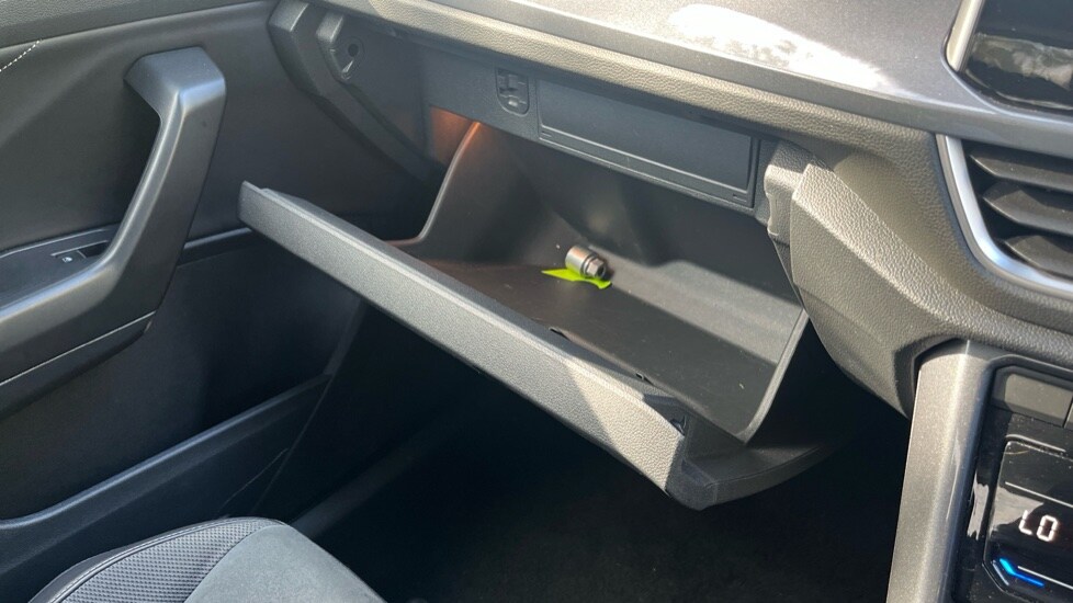 Used Volkswagen T-Roc 2024 for sale - 76871830: Photo 39