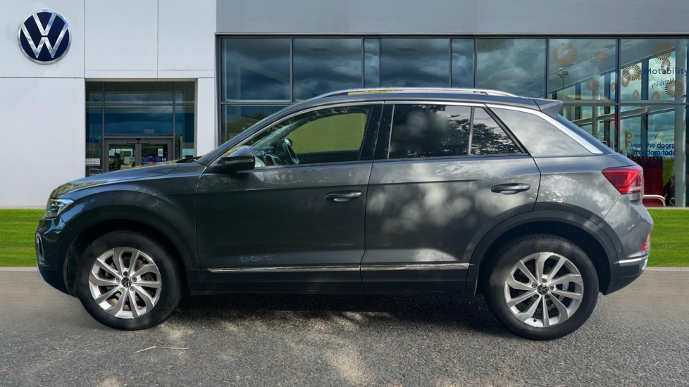 Used Volkswagen T-Roc 2024 for sale - 76871830: Photo 9