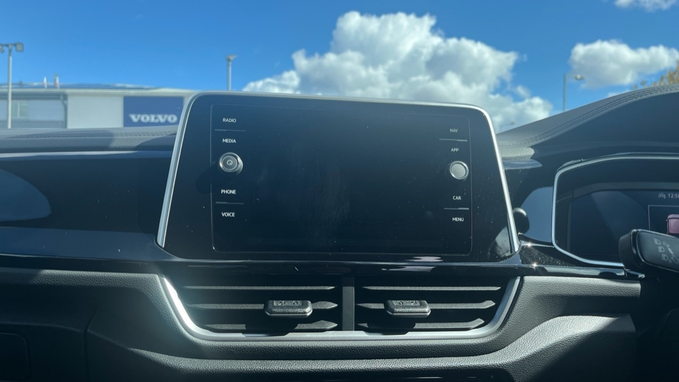 Used Volkswagen T-Roc 2025 for sale - 76145887: Photo 13