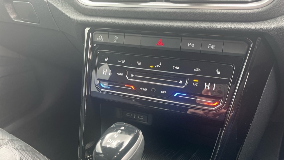 Used Volkswagen T-Roc 2025 for sale - 76145887: Photo 28