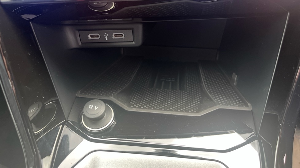 Used Volkswagen T-Roc 2025 for sale - 76145887: Photo 29