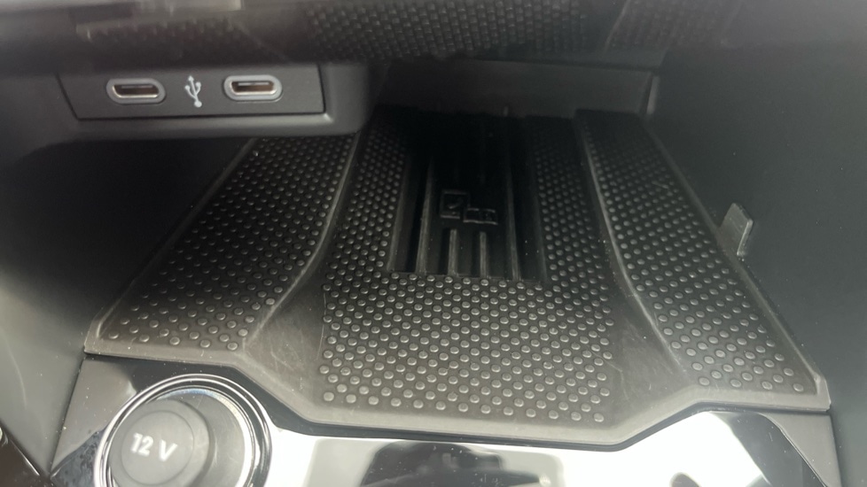 Used Volkswagen T-Roc 2025 for sale - 76145887: Photo 46