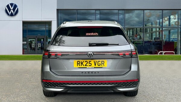 Used Volkswagen Passat 2025 for sale - 76140436: Photo 11