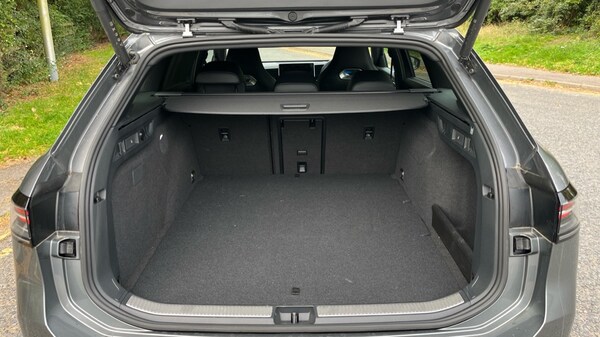 Used Volkswagen Passat 2025 for sale - 76140436: Photo 16