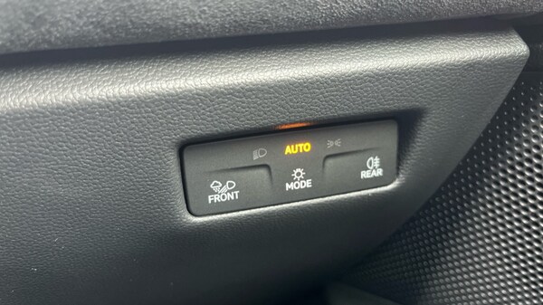 Used Volkswagen Passat 2025 for sale - 76140436: Photo 40