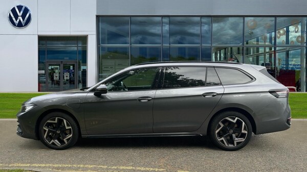 Used Volkswagen Passat 2025 for sale - 76140436: Photo 9