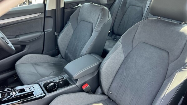 Used Volkswagen Golf 2025 for sale - 75522113: Photo 37