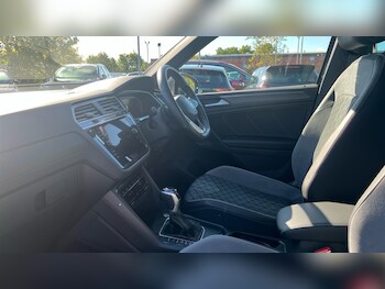 Used Volkswagen Tiguan 2023 for sale - 75776053: Photo