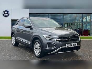 Used Volkswagen T-Roc 2024 for sale - 76428179: Photo