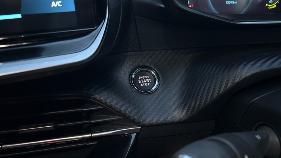 Used Peugeot 208 2022 for sale - 76872826: Photo 45