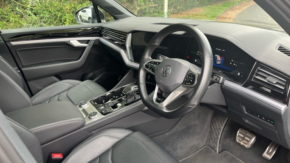 Used Volkswagen Touareg 2021 for sale - 76528879: Photo 26