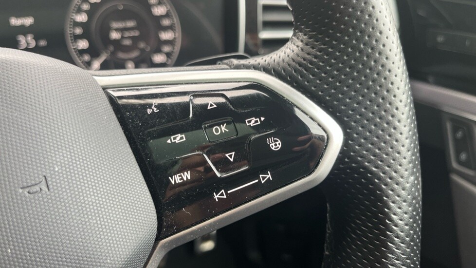 Used Volkswagen Touareg 2021 for sale - 76528879: Photo 29