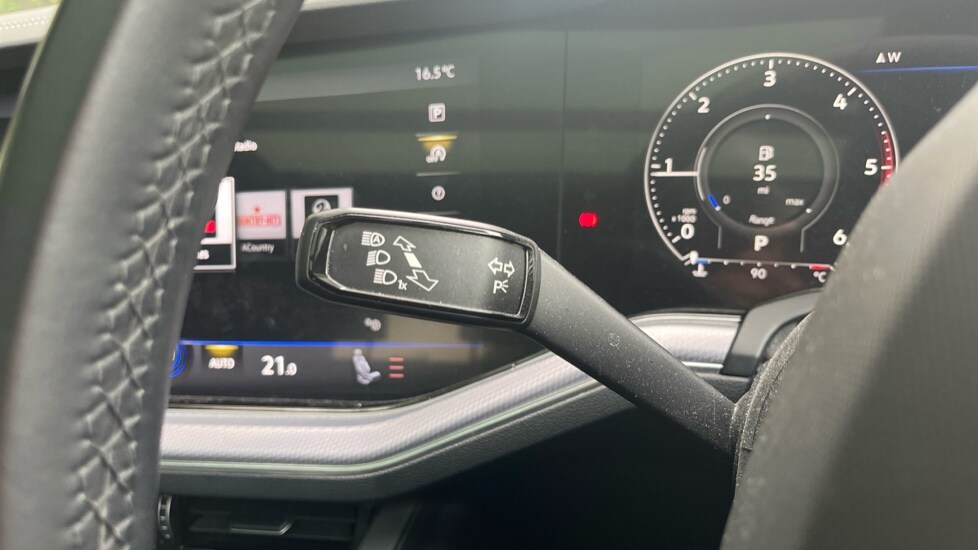 Used Volkswagen Touareg 2021 for sale - 76528879: Photo 32