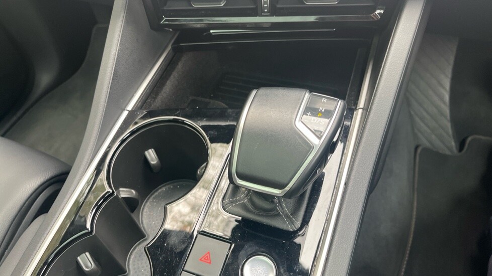 Used Volkswagen Touareg 2021 for sale - 76528879: Photo 35