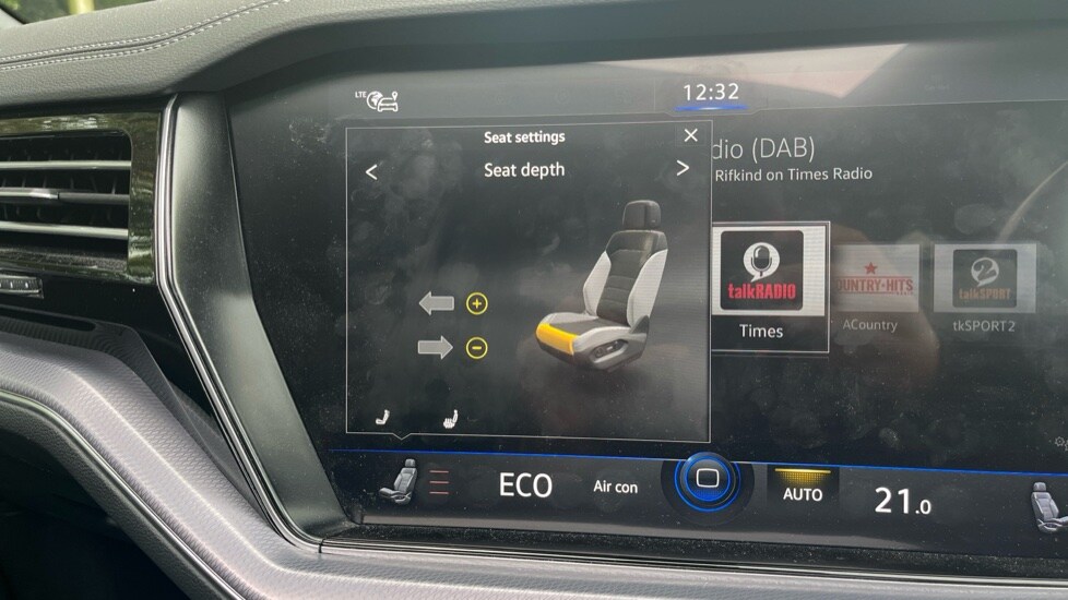 Used Volkswagen Touareg 2021 for sale - 76528879: Photo 52