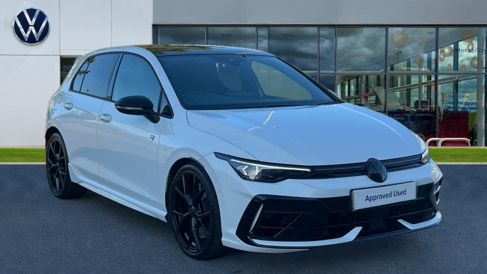 Used Volkswagen Golf 2025 for sale - 76691449: Photo 1