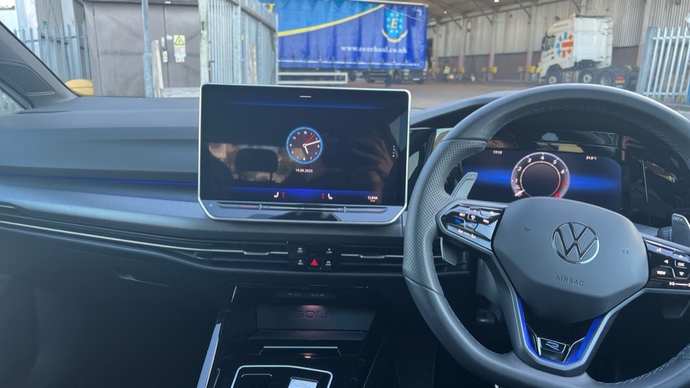 Used Volkswagen Golf 2025 for sale - 76691449: Photo 12