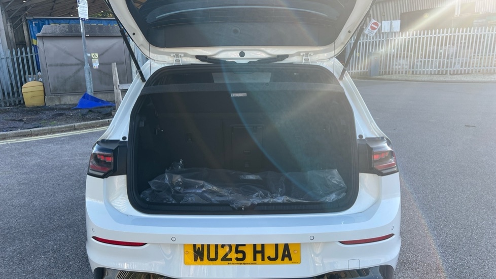 Used Volkswagen Golf 2025 for sale - 76691449: Photo 16