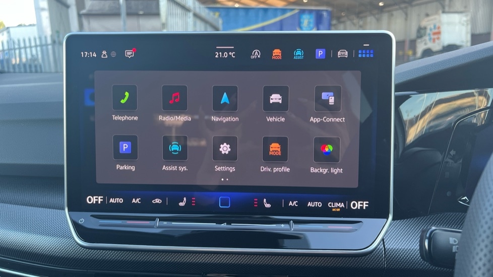 Used Volkswagen Golf 2025 for sale - 76691449: Photo 24