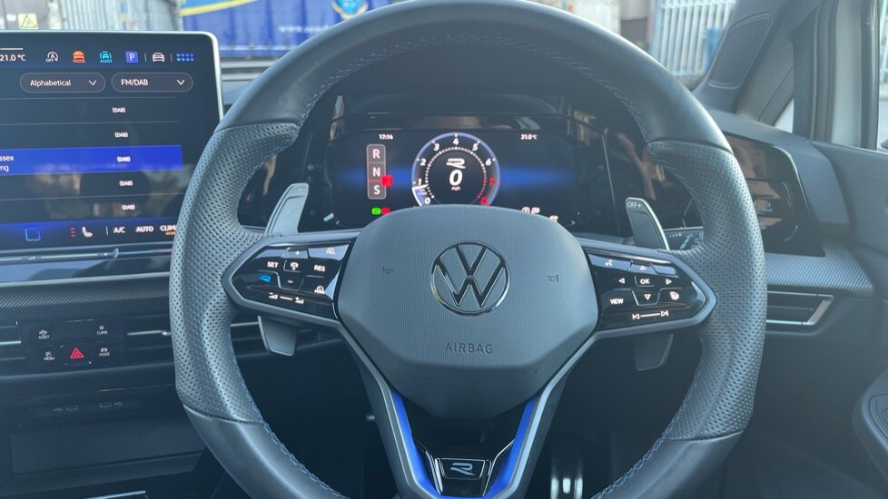 Used Volkswagen Golf 2025 for sale - 76691449: Photo 26