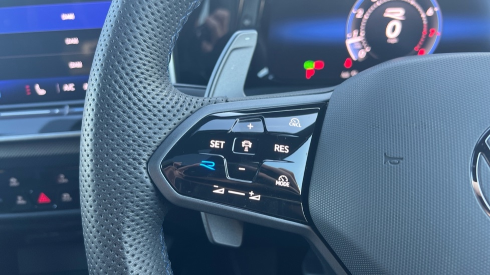 Used Volkswagen Golf 2025 for sale - 76691449: Photo 28