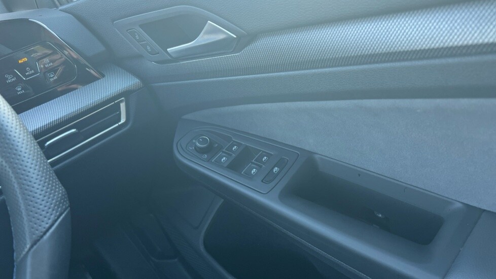 Used Volkswagen Golf 2025 for sale - 76691449: Photo 33