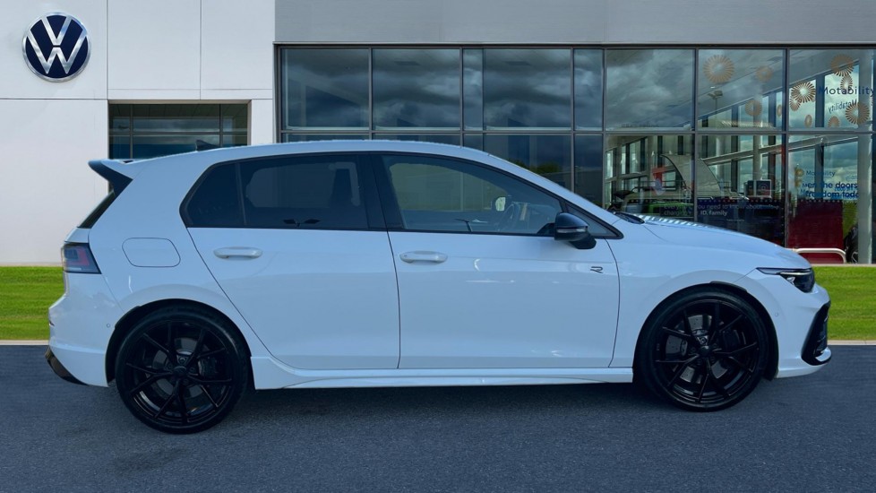 Used Volkswagen Golf 2025 for sale - 76691449: Photo 4